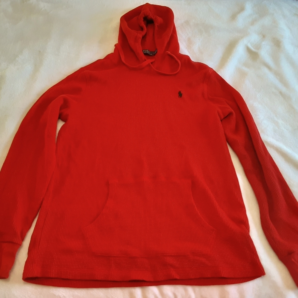 Hooded sweat shirt
